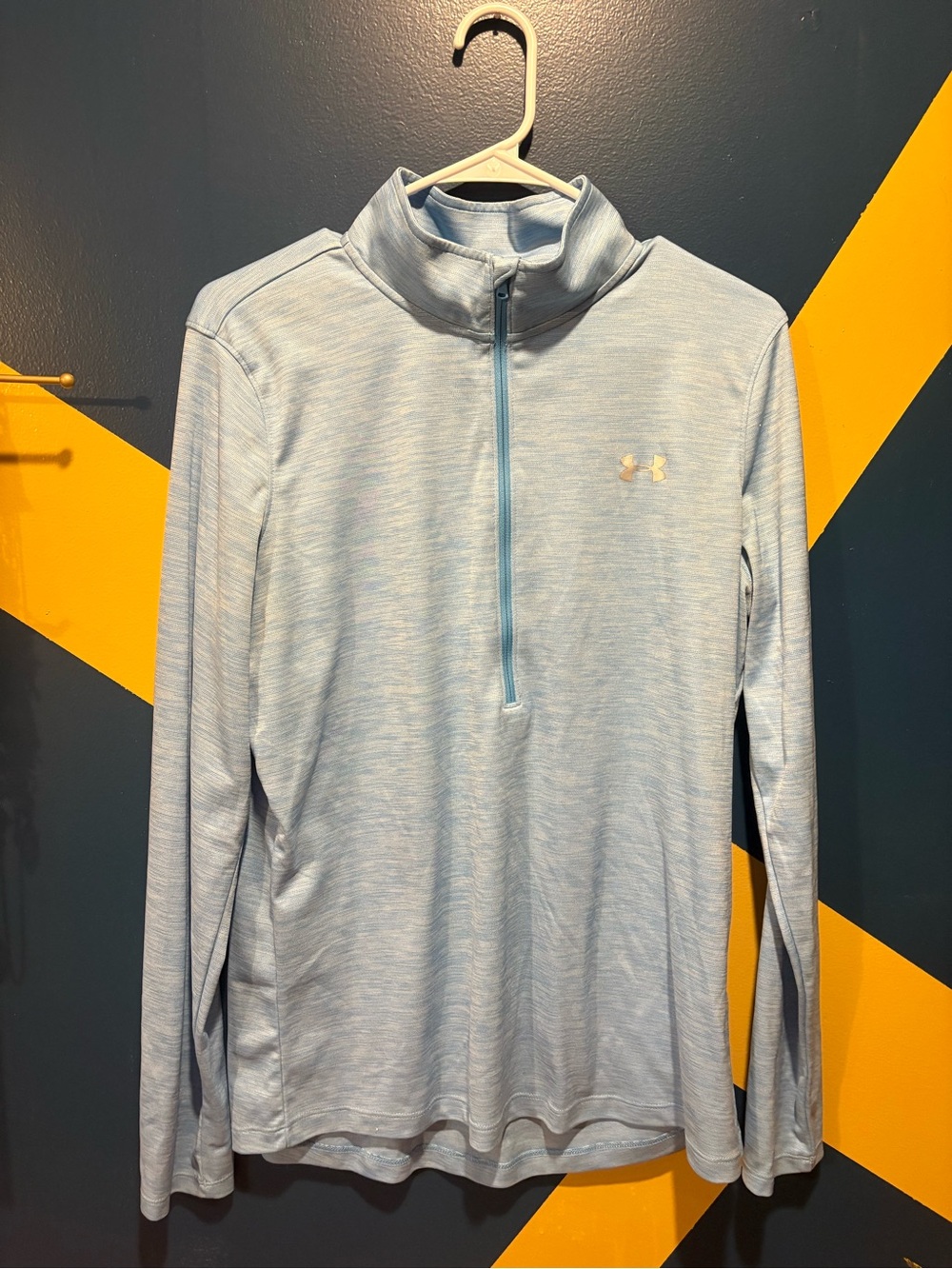 Under Armour Heather Blue Lightweight Half Zip Jacket EUC